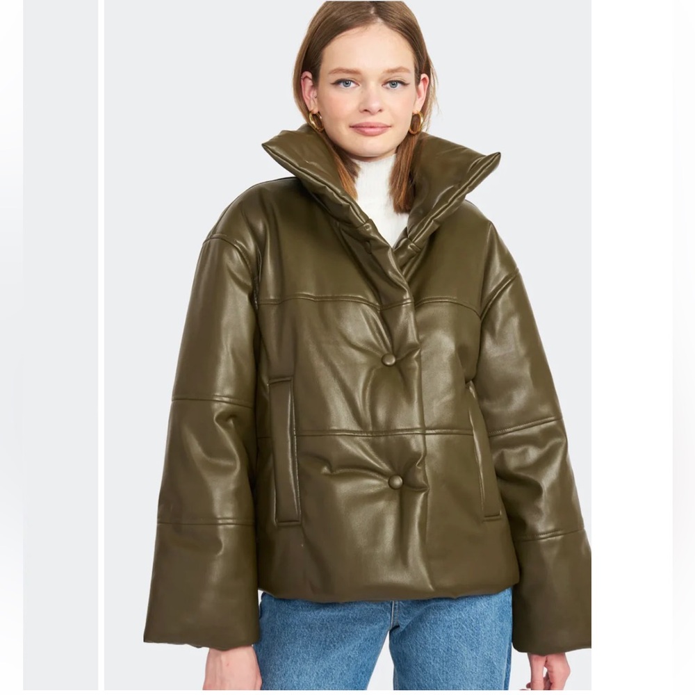 NWT En Saison Lana Vegan Leather Puffer
Jacket Olive size Large